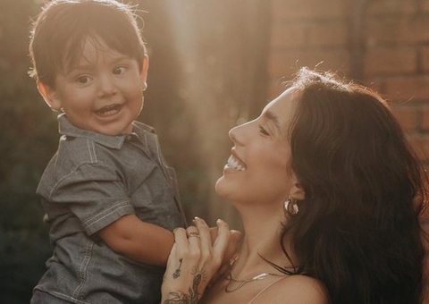 Gabi Brandt mostra filho de 3 anos falando árabe; vídeo