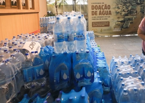 Arrecadação de água para vítimas do RS segue até terça na Aleam 