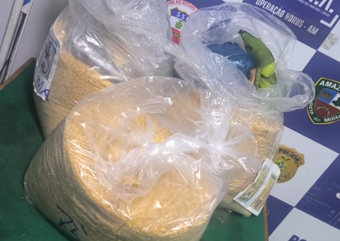Drogas avaliadas em quase R$ 4 milhões são encontradas em sacos de farinha e rolos de arame