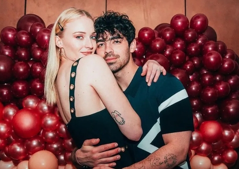 Sophie Turner quebra o silêncio sobre divórcio turbulento com Joe Jonas