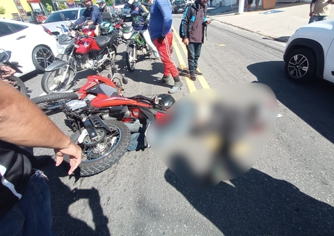 Motociclista morre em colisão com ônibus no bairro Parque 10 