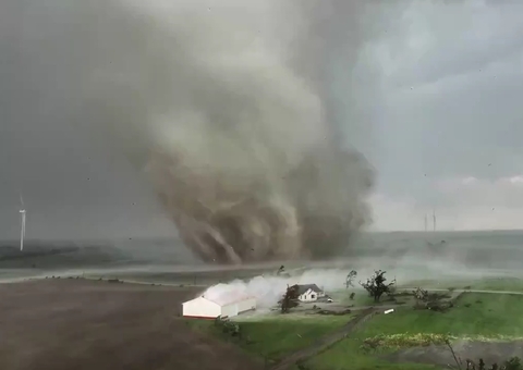 Tornado devasta cidade e deixa mortos nos EUA; vídeo