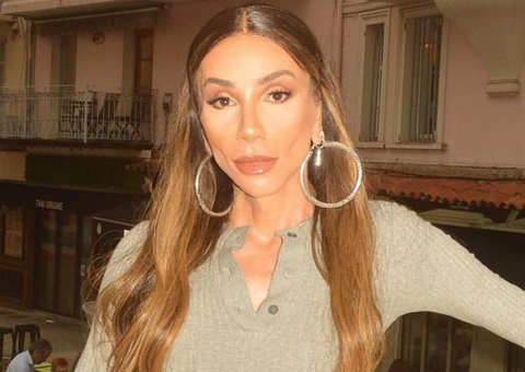 Maya Massafera tem crise de disforia em Cannes