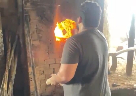 Polícia incinera meia tonelada de drogas avaliada em R$ 15 milhões em Coari