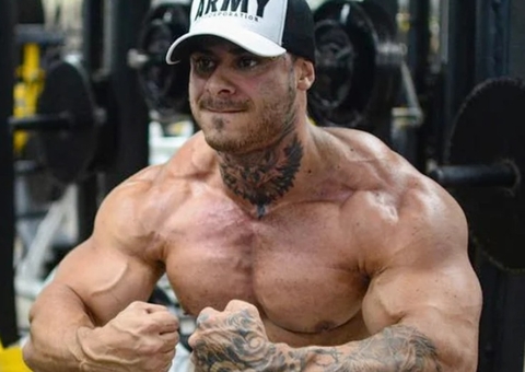 Leo Stronda revela uso de suplemento de cavalo: 'ficava com cheiro de animal'