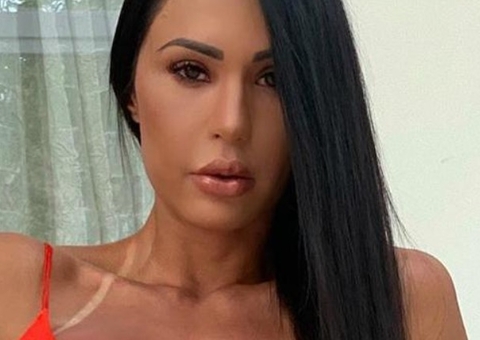 Gracyanne Barbosa sobre sex0 após separação de Belo: 'feito à mão'