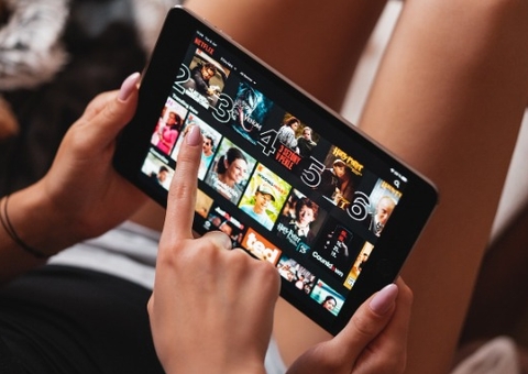 Sem aviso, Netflix aumenta preços de planos no Brasil; veja novos valores 