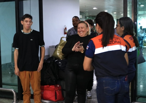 Retorno de amazonenses residentes no RS para Manaus continua neste domingo