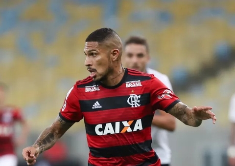 Paolo Guerrero, ex-Flamengo, teve R$ 2,3 milhões de FGTS sacados em golpe