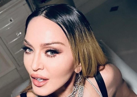 Madonna é processada por expor fãs a atos sexuais e calor em turnê