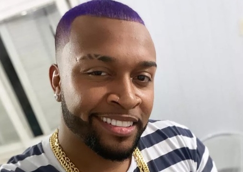 Polêmico, Nego Di se converte à igreja: 'decidi confessar meus pecados'