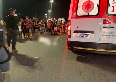 Mototaxista morre e passageira fica ferida em acidente com ambulância no Novo Aleixo