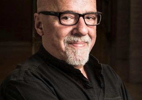 Netflix vai adaptar 'Diário de um Mago', de Paulo Coelho, e lançar filme sobre Vini Jr.