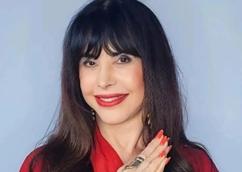 Atriz Claudia Alencar recebe alta do hospital após 6 meses 