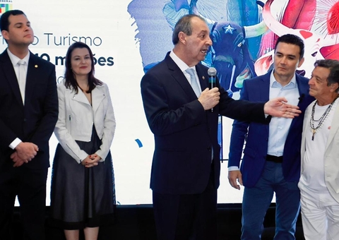  Omar articula apoio com Governo Federal a outros eventos do Amazonas, além de Parintins