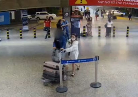 Presa suspeita de participar do esquema de troca de malas em aeroporto