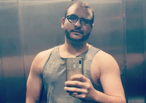 Editor de imagens morre após ser arremessado de moto em acidente na Praça 14