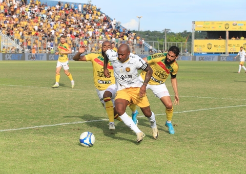  Amazonas FC vence o Brusque no Carlos Zamith