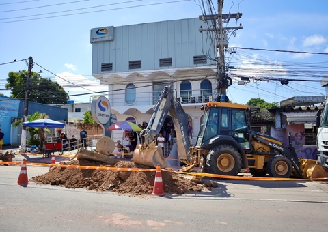 Trecho da avenida Constantino Nery é interditado para obra em Manaus