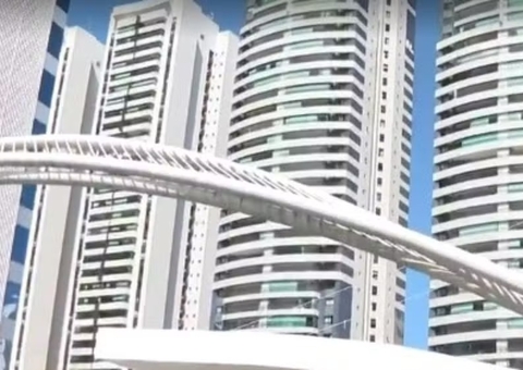 Mulher pula de prédio para fugir de agressão após revelar gravidez ao namorado