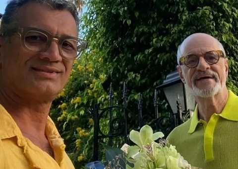 Marcos Caruso ganha declaração do marido no Dia dos Namorados