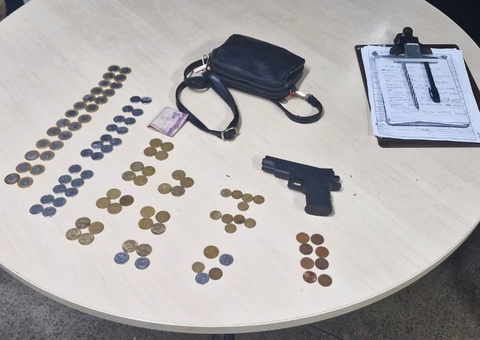 Casal é preso no Dia dos Namorados após assalto a ônibus em Manaus