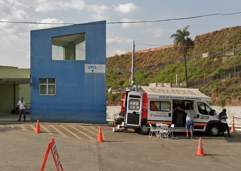 Homem é baleado, atropela pistoleiros e dirige até hospital para ser socorrido
