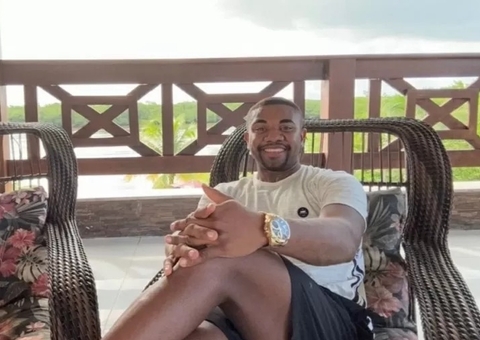 Ex-bbb Davi fala sobre encontro com Mani e boatos de affair com Jaqueline Grohalski