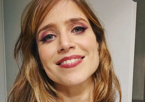 Mel Lisboa posta foto rara com os filhos 