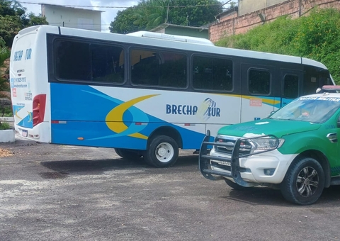Motorista mata esposa e tira a própria vida dentro de micro-ônibus em Manaus