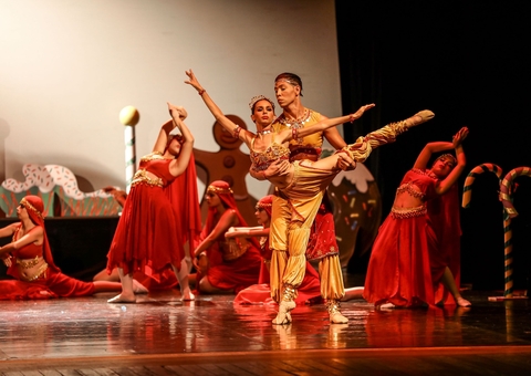 Teatro Amazonas divulga programação do mês; confira