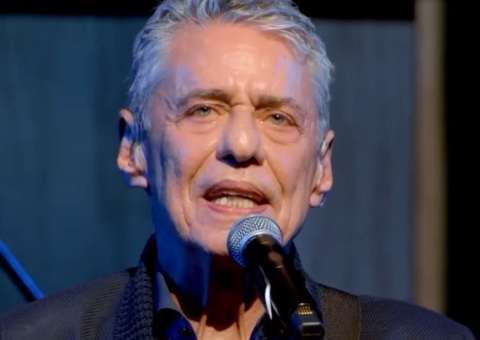 Chico Buarque faz 80 anos e celebra em Paris com a sua família