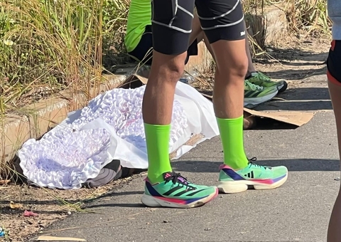 Mulher morre atropelada por motorista bêbada enquanto corria com amigos na AM-070