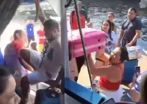 Vídeo: Torcedores embarcam à força em barco lotado para Parintins: 'Vamos ver se não vou'