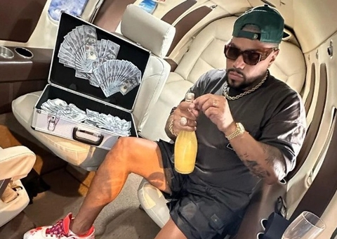 Naldo Benny exibe vida luxuosa em meio a dívida de quase R$ 240 mil, diz jornal
