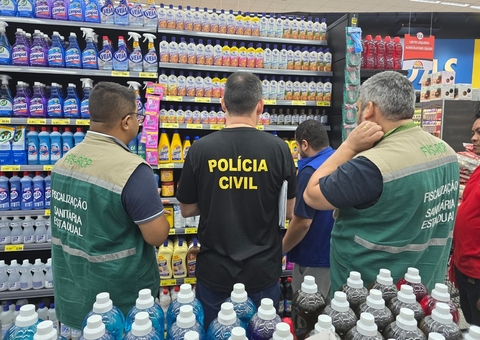 Supermercado de Manaus é fiscalizado após denúncia de venda de produtos falsos