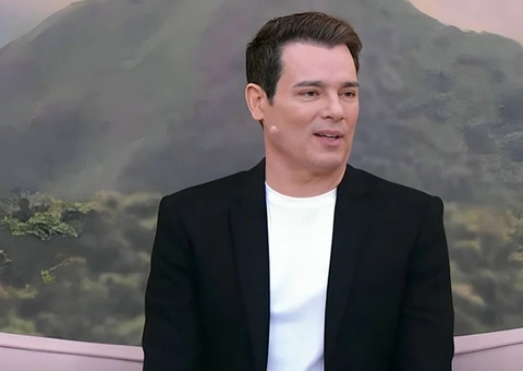 Celso Portiolli reclama ao vivo e causa climão no SBT