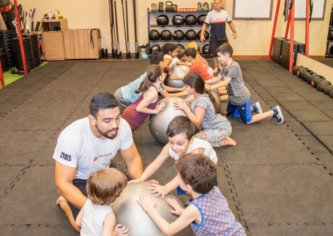 Colônia de Férias promove esporte e diversão para crianças