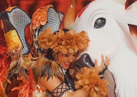 Isabelle Nogueira faz homenagem ao Boi Garantido após derrota no Festival de Parintins