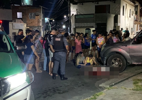 Jovem tem rosto deformado a tiros ao retornar de futebol em Manaus