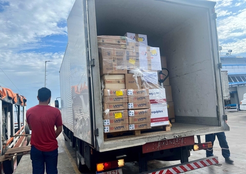 Calhas do Purus e Juruá recebem 45 toneladas de medicamentos devido à estiagem