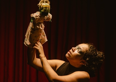 'O pai de qualquer pátria' tem estreia com entrada gratuita nesta quinta