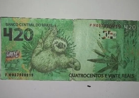 Com folha de maconha estampada, homem é preso com nota falsa de R$ 420