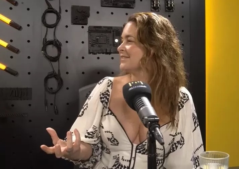 Claudia Abreu diz que fenômeno de influencers em novela é passageiro: "fico tranquila"