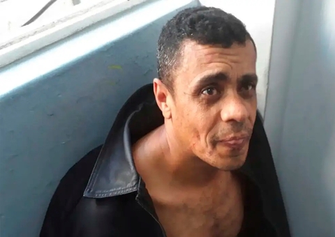 Transferência de Adélio Bispo para hospital psiquiátrico é suspensa