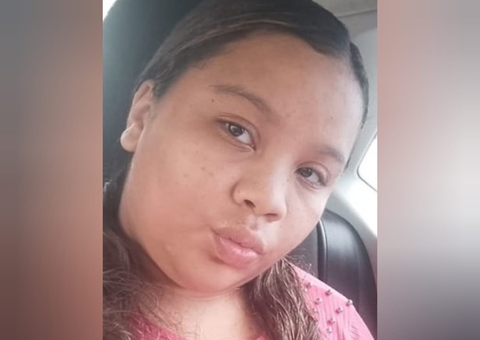 Adolescente desaparece após sair de casa tarde da noite no Novo Aleixo