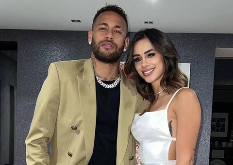 Neymar canta para Bruna Biancardi após nascimento de 3ª filha: “nosso amor que lute"