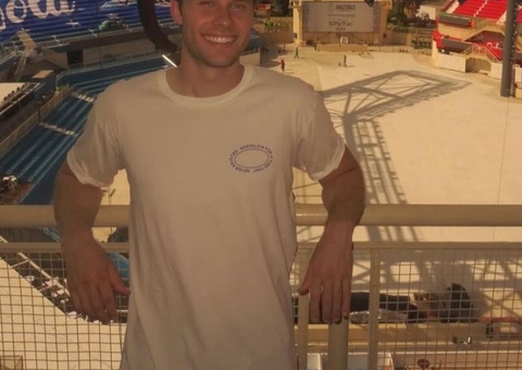 Ator de 'This is Us' fala sobre experiência no Festival de Parintins 