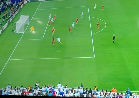 Argentina vence o Canadá por 2 a 0 pela Copa América