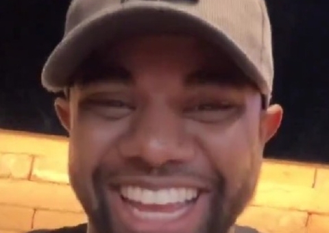 Ex-BBB Davi diz que aceitaria participar de A Fazenda e faz pedido à Record